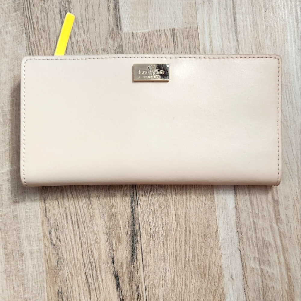 Kate Spade Pink Wallet